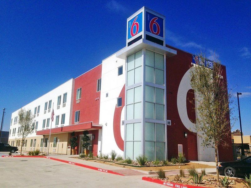 Motel 6-Laredo, Tx - North I-35 Exterior photo
